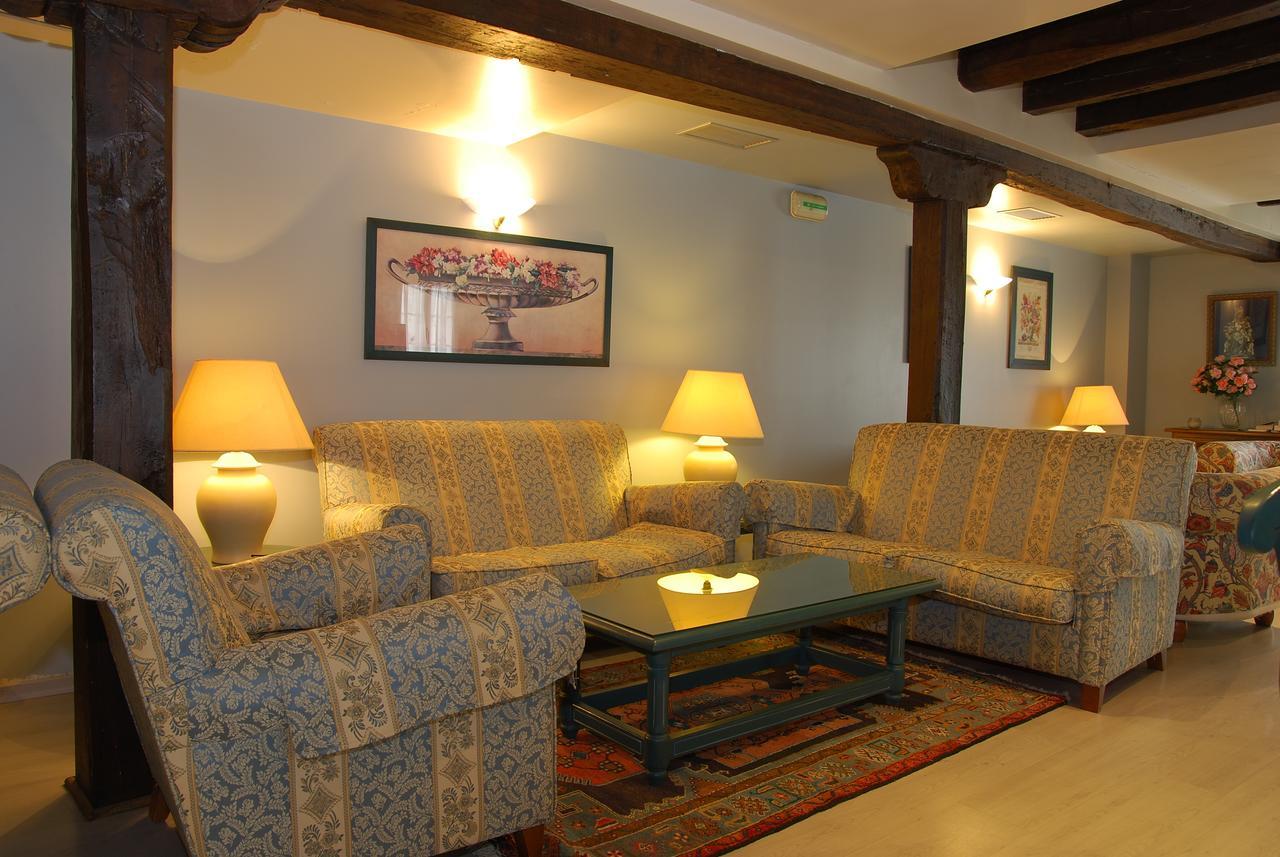 Hotel Rural Loizu Burguete Eksteriør billede