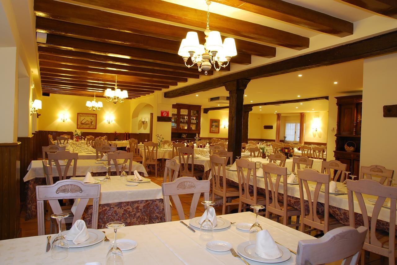 Hotel Rural Loizu Burguete Eksteriør billede