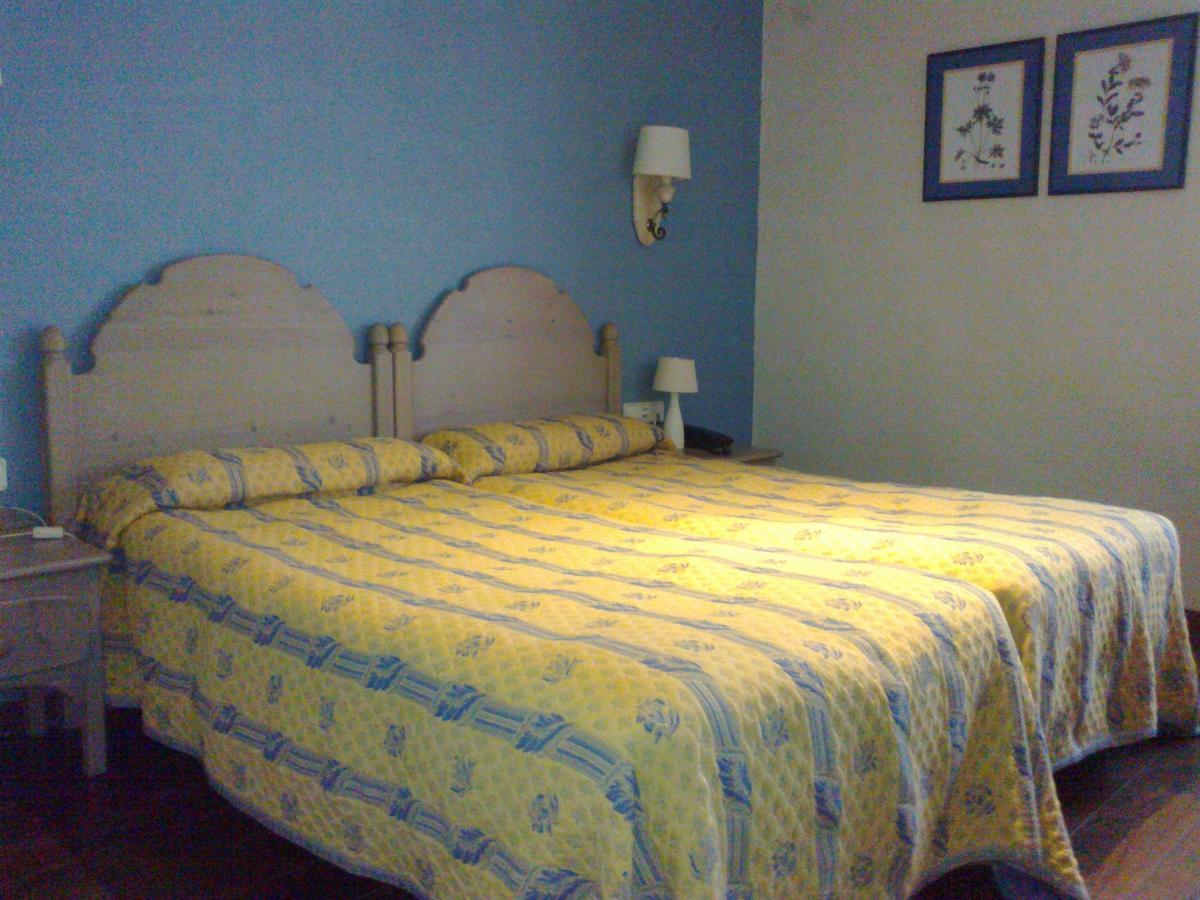 Hotel Rural Loizu Burguete Værelse billede